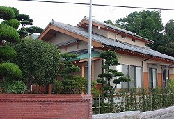 ���{�H����4